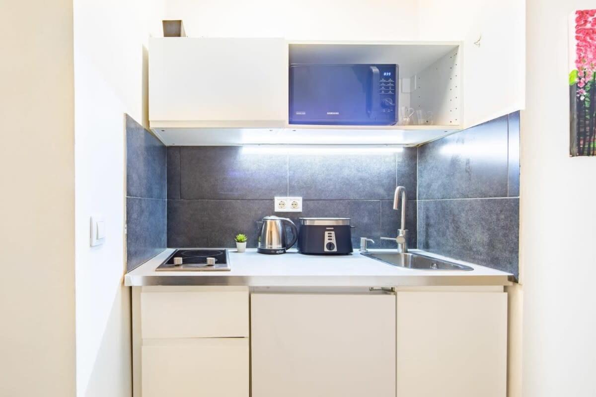 Central Room For Solo Traveller Budapest Extérieur photo